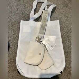 NWT Lululemon dual pouch wristlet